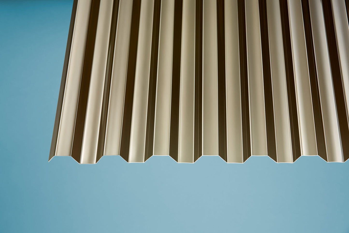 Profilplatte Polycarbonat 0,8mm Basic T bronze - Lösung für leichte, lichtdurchlässige Überdachungen - Plattenprofi24