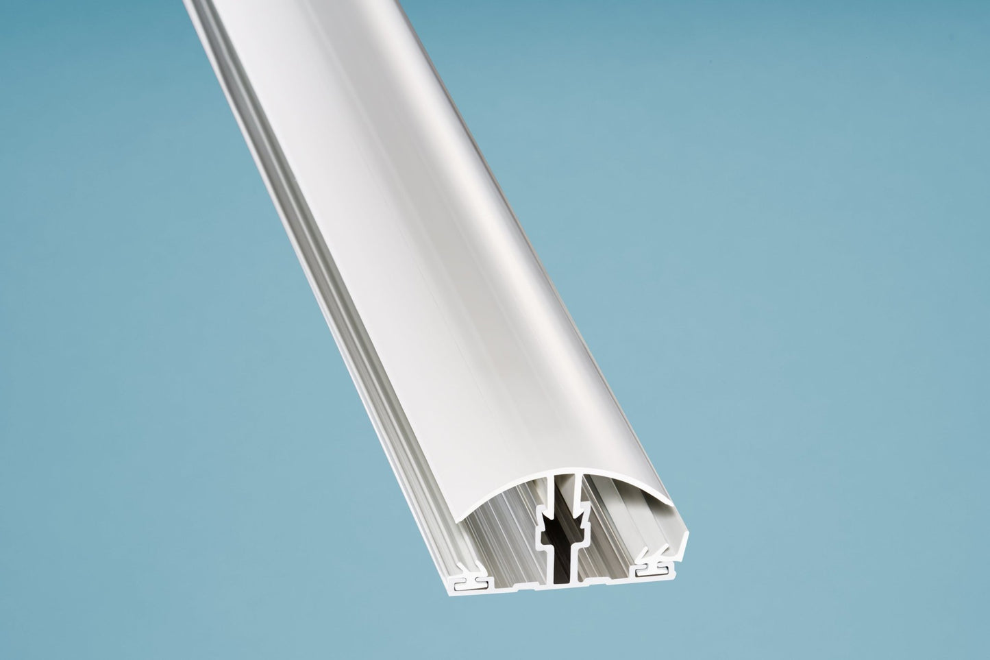 Hochwertiges PVC-Mittelprofil für sichere Verbindung von 10 mm und 16 mm Hohlkammerplatten - Plattenprofi24