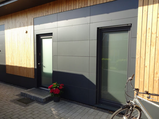 HPL Fassaden-Schichtstoffplatten anthrazit