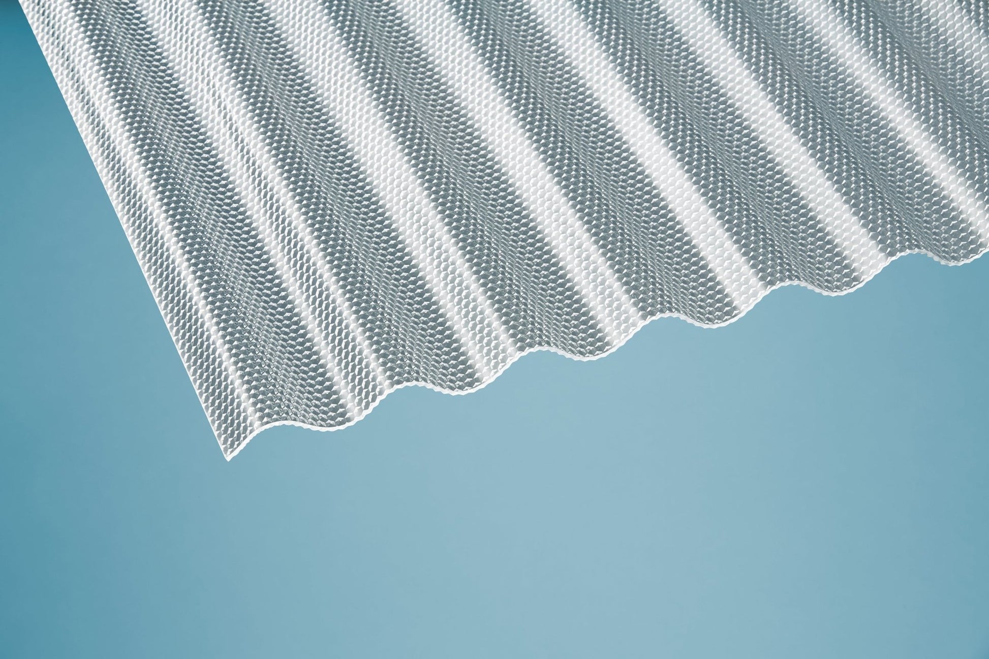 Profilplatte Polycarbonat 2,6mm Deluxe Wabe klar - Hagelfest & robust für Terrassen und Carports - Plattenprofi24