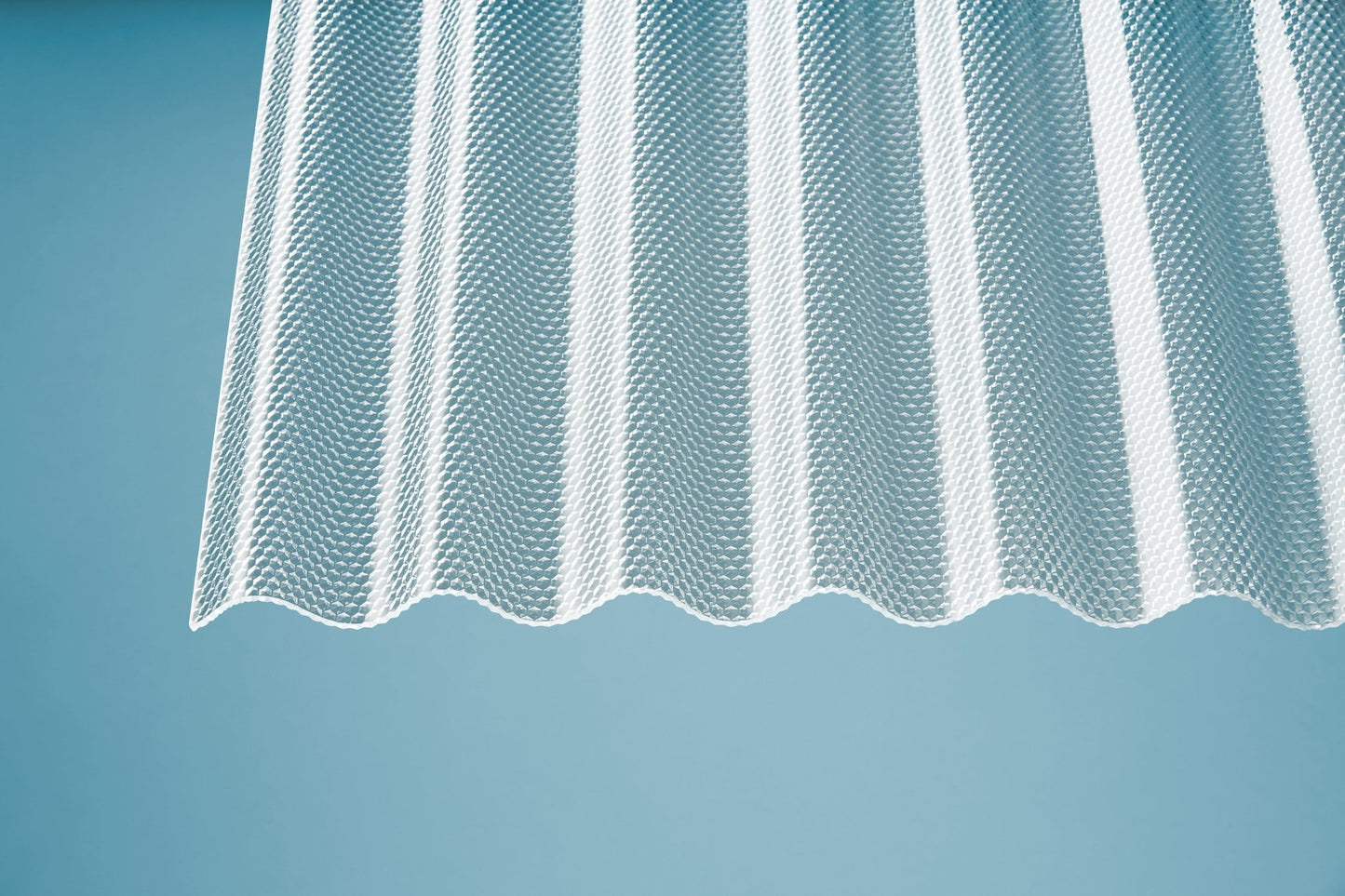 Profilplatte Polycarbonat 2,6mm Deluxe Wabe klar - Hagelfest & robust für Terrassen und Carports - Plattenprofi24