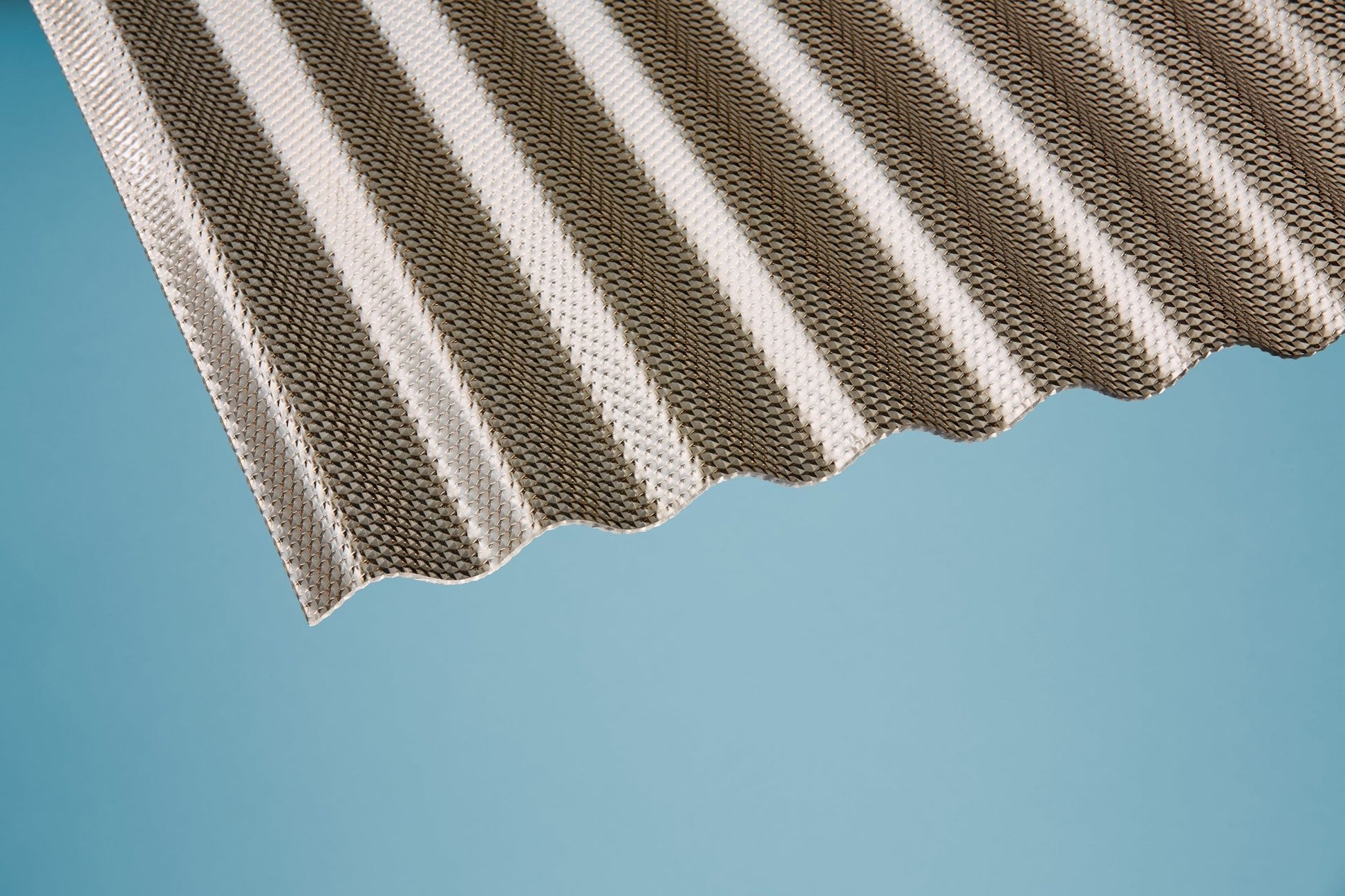 Profilplatte Polycarbonat 2,6mm Deluxe Wabe bronze - Hagelfest & robust für Terrassen und Carports - Plattenprofi24