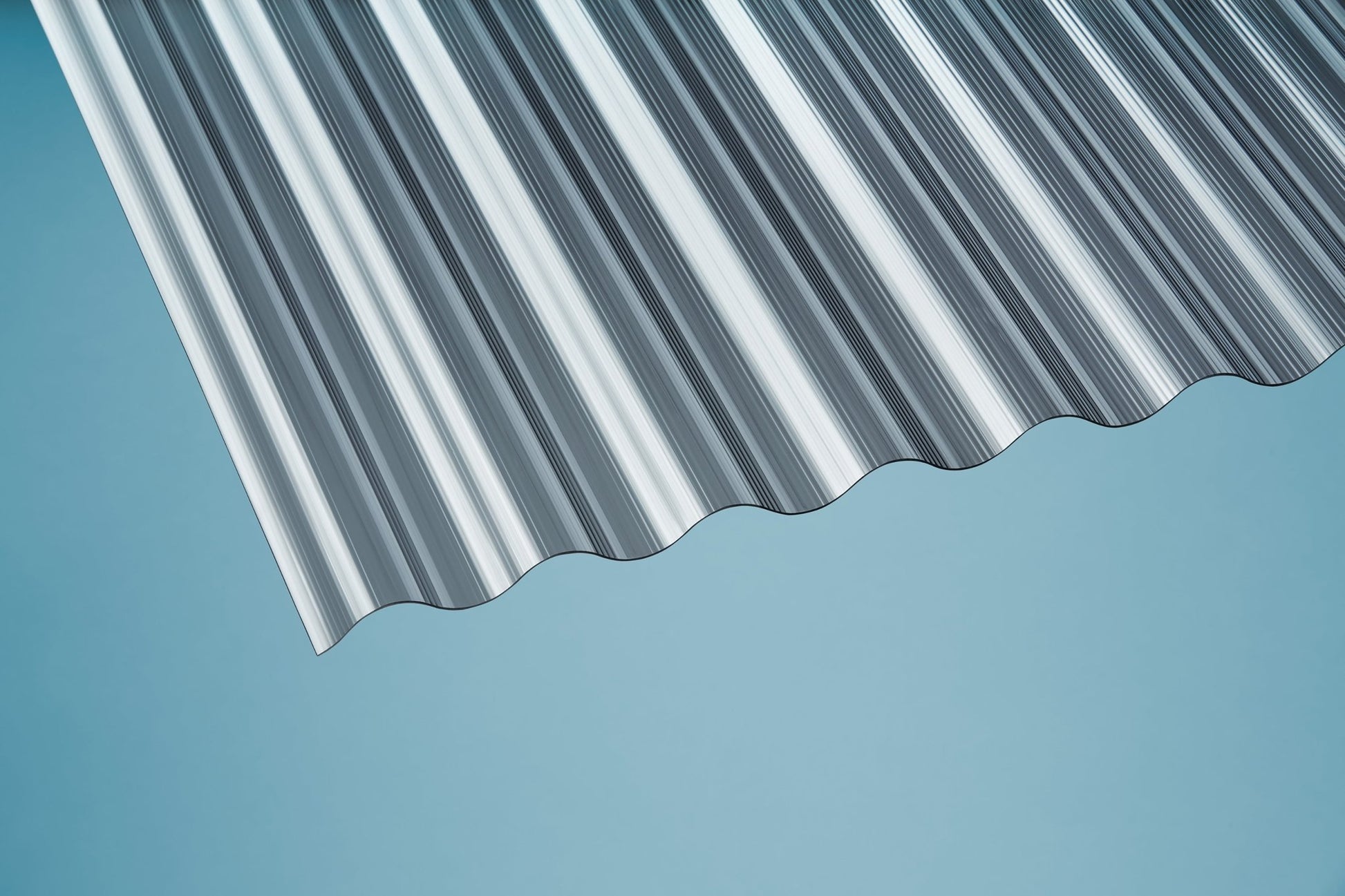 Profilplatte Polycarbonat 1,4mm Deluxe S anthrazit - robust, schlagfest und wetterbeständig - Plattenprofi24