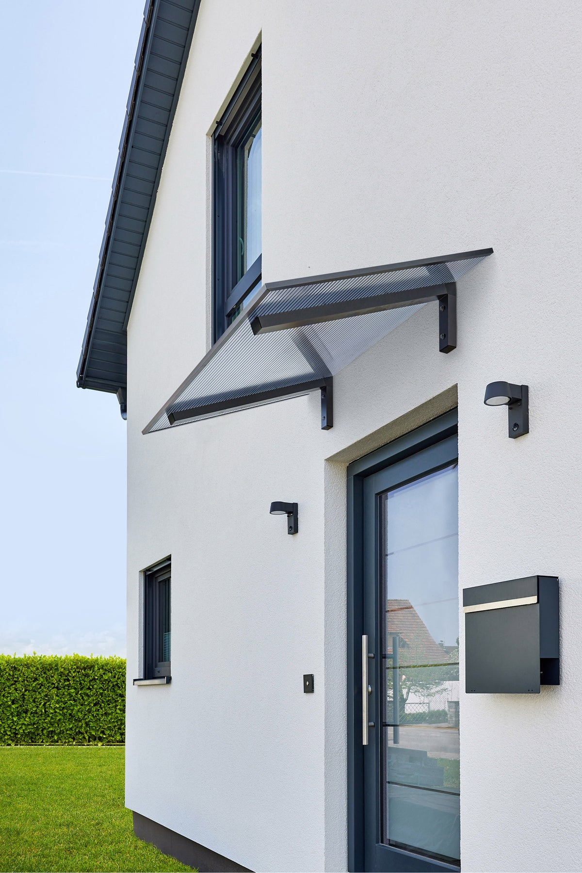 Pultvordach Bielefeld 150 × 98 cm – 16 mm Polycarbonat Zebra Klar/Anthrazit