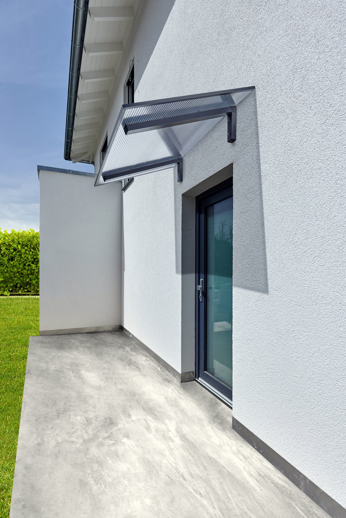 Pultvordach Bielefeld 150 × 98 cm – 16 mm Polycarbonat Zebra Klar/Anthrazit