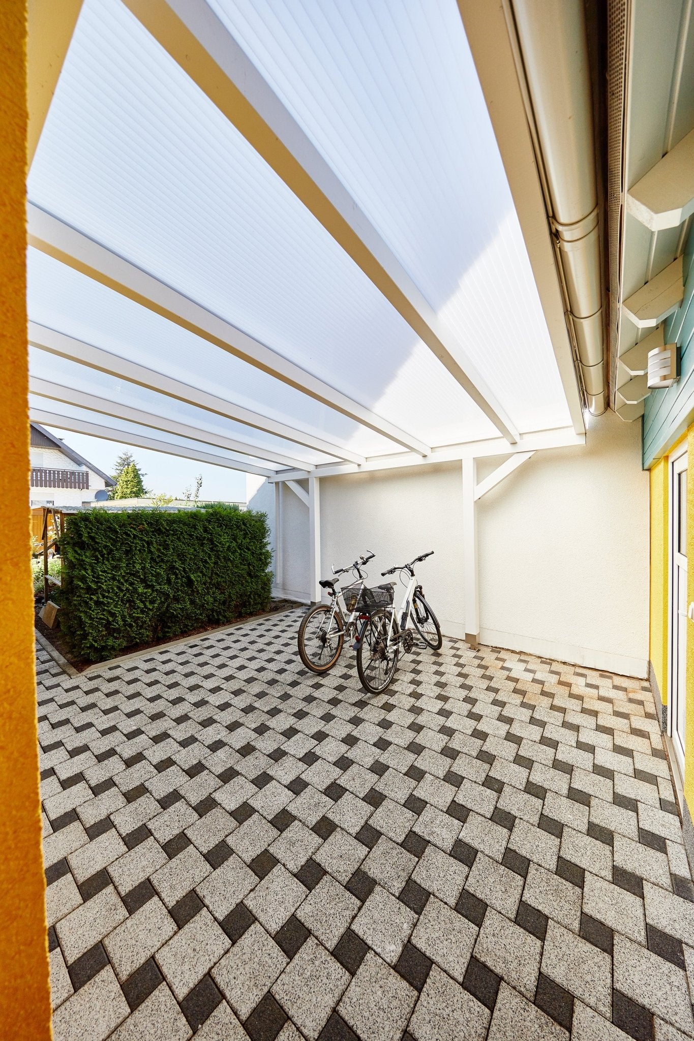 Hohlkammerplatte Acryl 16mm Premium klar - hochwertige Bauprojekte mit Anti-Drop Technologie - Plattenprofi24