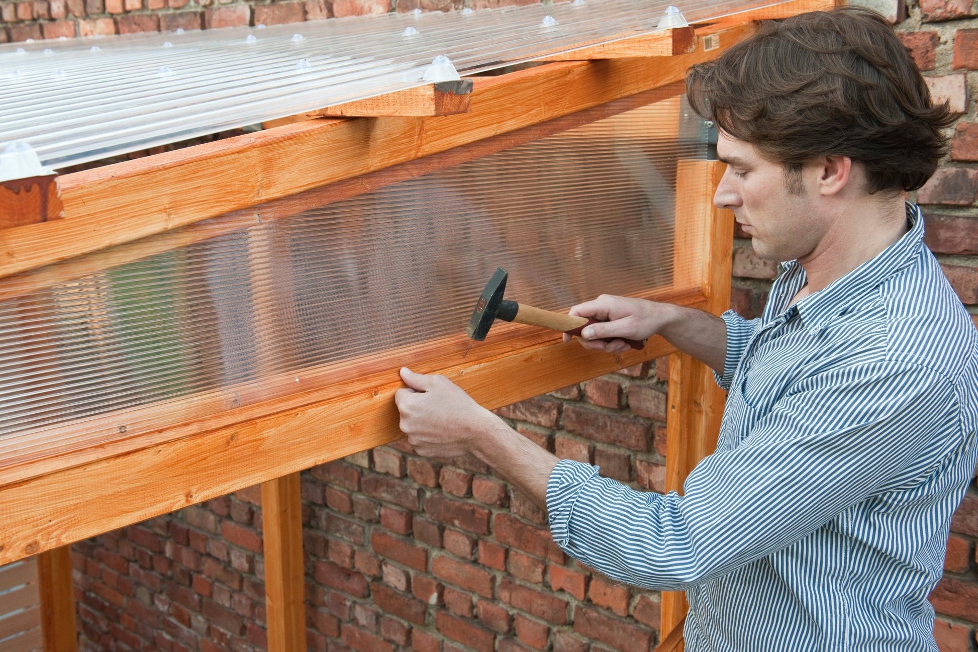 Hohlkammerplatte Polycarbonat 6mm Basic klar - Qualität, Leichtigkeit, Kosteneffizienz - Plattenprofi24