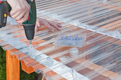 Profilplatte Polycarbonat 0,8mm Basic Trapez klar - Lösung für leichte, lichtdurchlässige Überdachung - Plattenprofi24